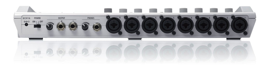 Multi-Track Tabletop Recorder with 8 XLR Combo Inputs H510424