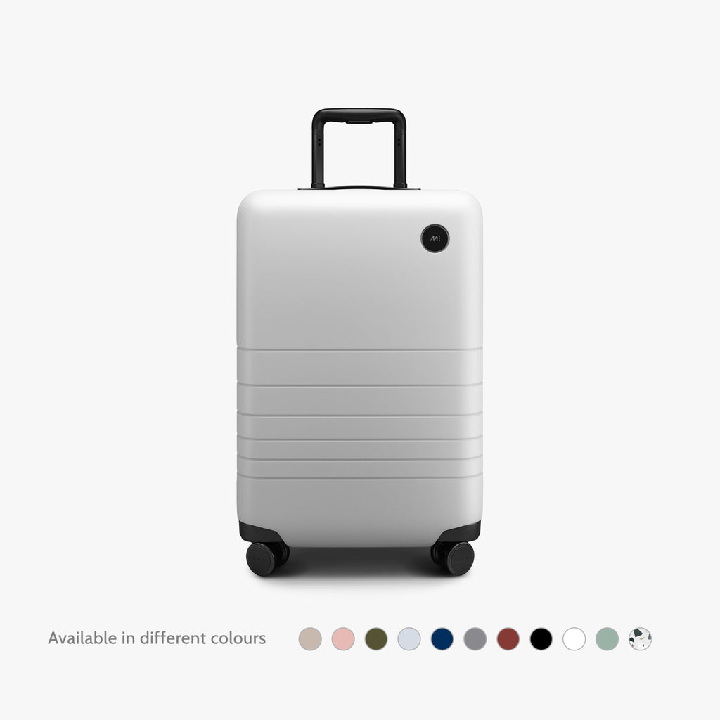 21 Inch Hardside Spinner Suitcase X732337