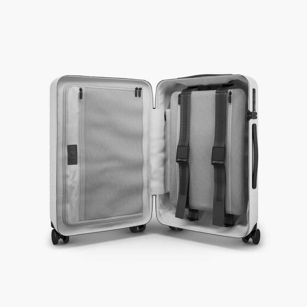 21 Inch Hardside Spinner Suitcase X732337